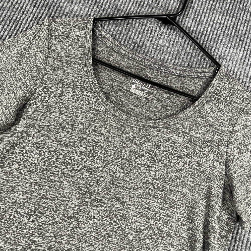 Nike Shirt Womens Small Gray Short‎ Sleeve Dri Fit Workout Active Casual Gym